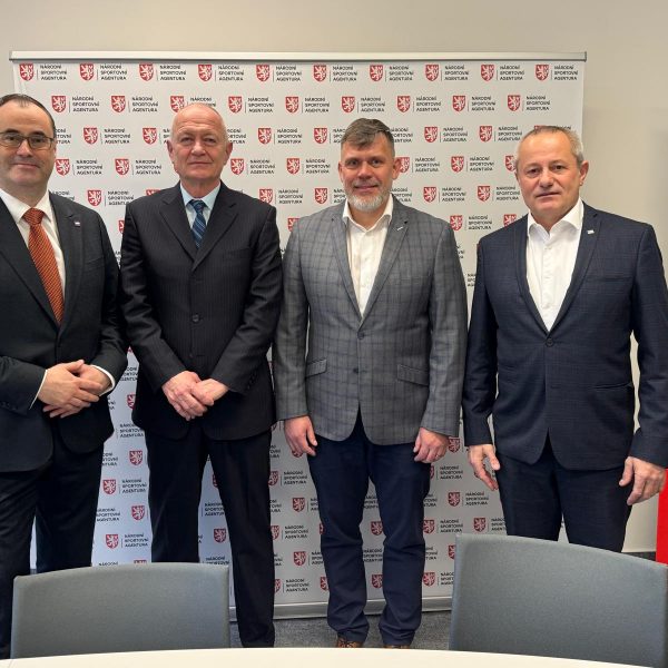 NOVÝM PŘEDSEDOU NSA SE STAL KAREL KOVÁŘ